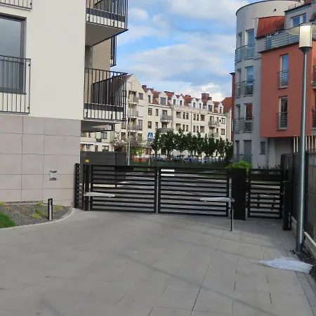 El - Solaris Apartment